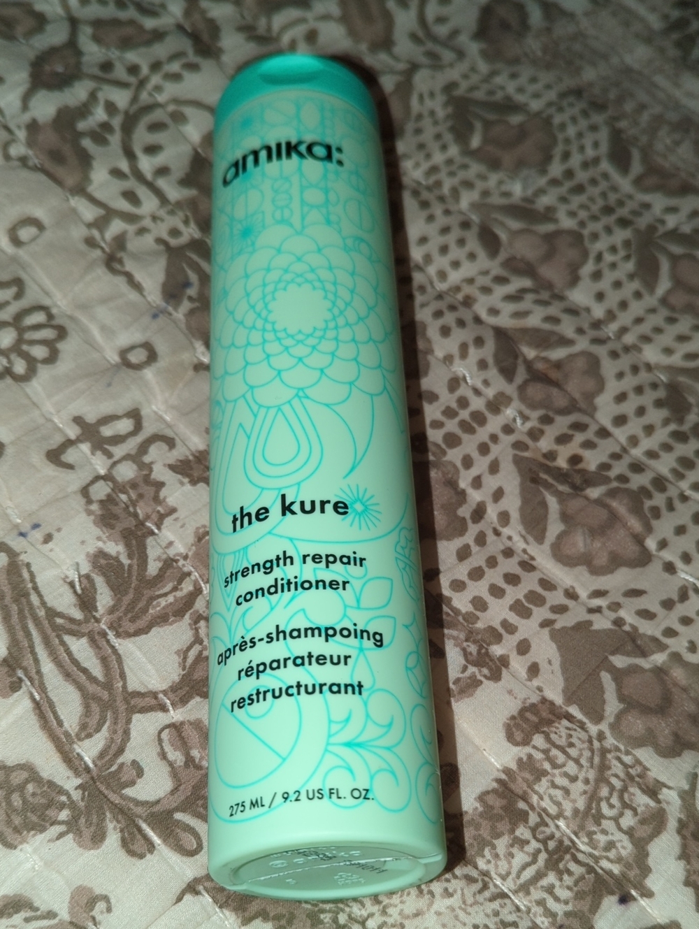 amika The Kure Strength Repair Conditioner - mint green bottle